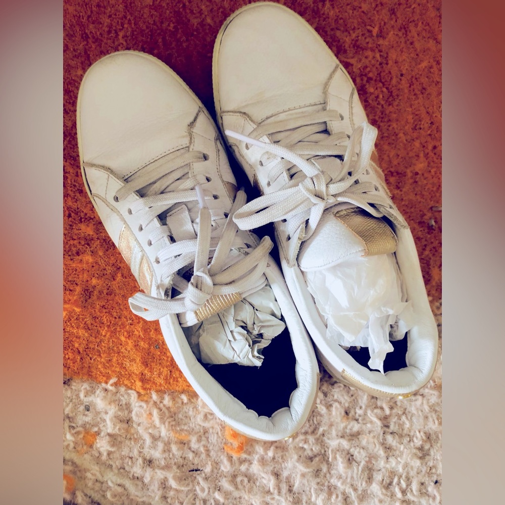 Kaanas - Tatacoa Leather Sneakers, Women Size 7, White/ Gold